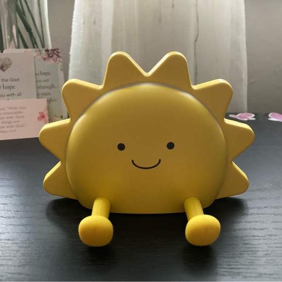 Light Up Sunshine Phone Stand - Picture 1 of 4